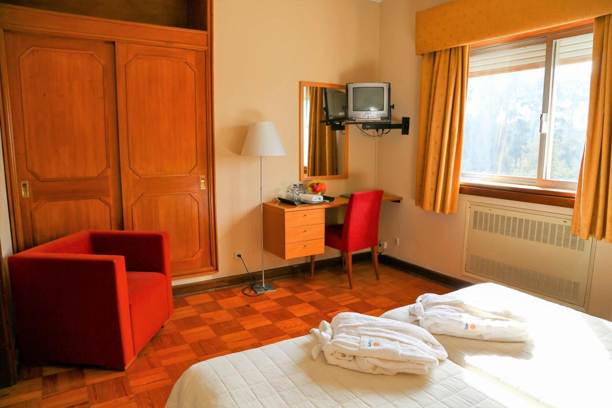 Inatel Santa Maria Da Feira Hotel Buitenkant foto