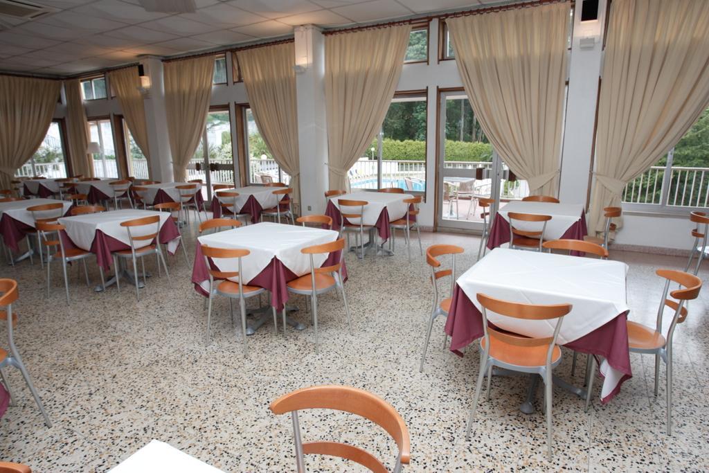 Inatel Santa Maria Da Feira Hotel Buitenkant foto